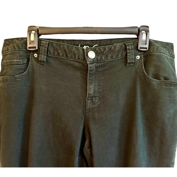 INC DENIM, BLACK, 5 POCKET JEANS. STRETCHY, SOFT FABRIC, SKINNY LEG. SIZE 16 - Picture 2 of 7